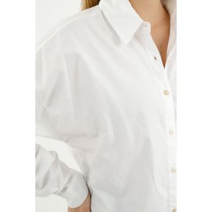Camisa clásica blanca para mujer