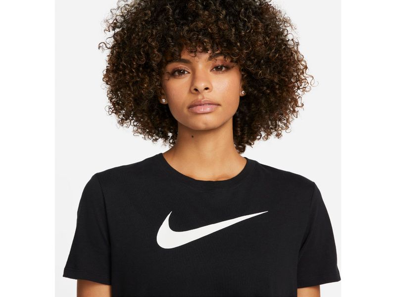 Camiseta negra nike mujer on sale