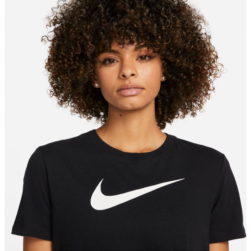 CAMISETA-NIKE-MUJER-FD2884-010