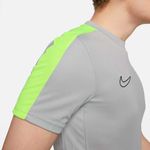 CAMISETA-NIKE-DV9750-007