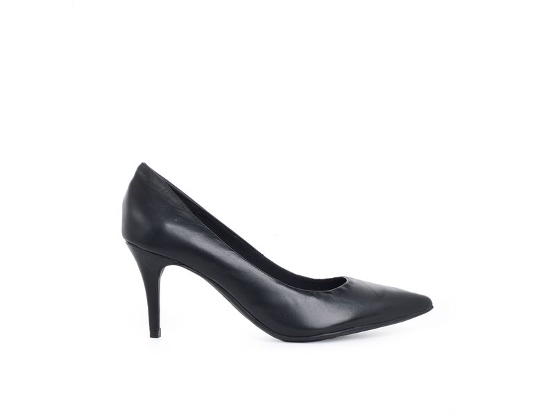 Tacon cerrado cuero color negro para dama marca COSMOS Agaval