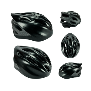 Combo Patines En Linea Semiprofesionales Chicago Magic Con Casco Y Protecciones Ajustables Negro