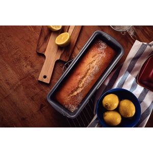 Molde para pan Tramontina Brasil en aluminio con revestimiento antiadherente Starflon Max grafito 22 cm 1,2 L