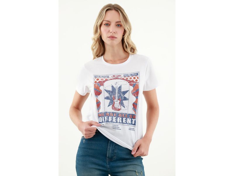 Camiseta blanca best sale estampada mujer