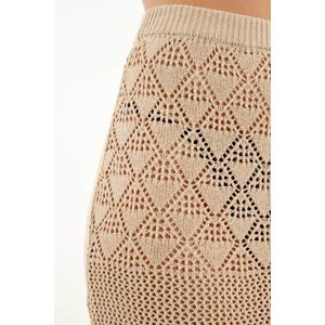 Falda café con mix de tejidos para mujer