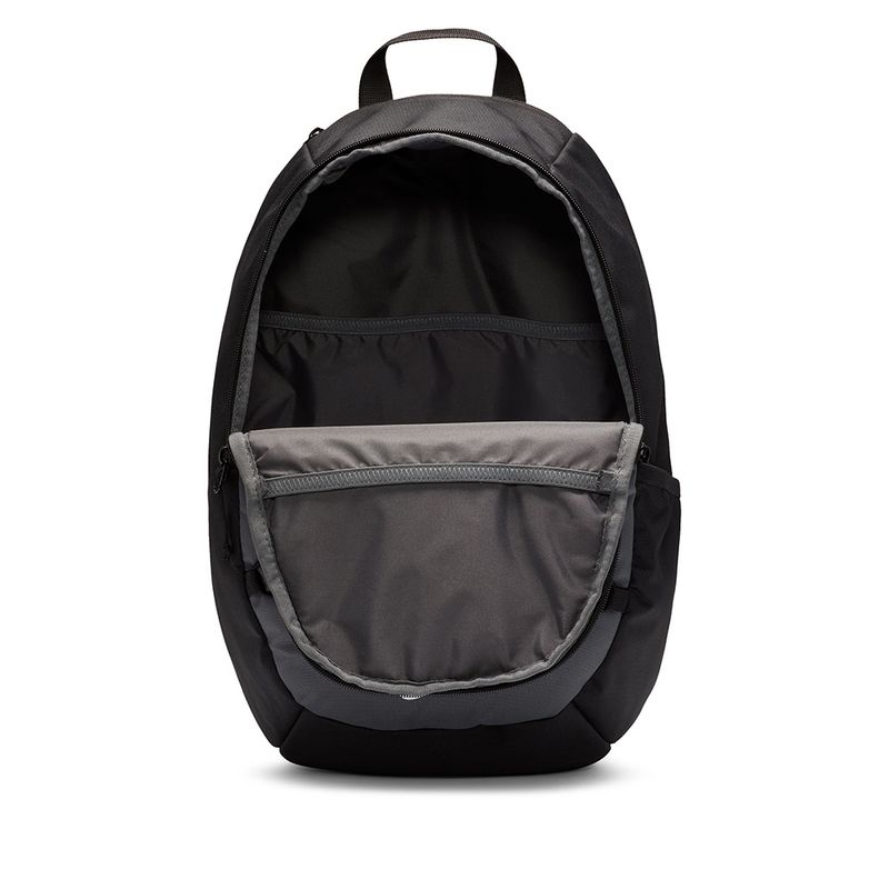MORRAL-NIKE-DV6246-010