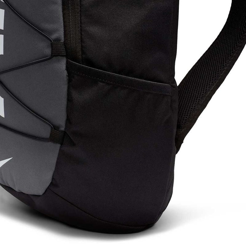 MORRAL-NIKE-DV6246-010