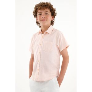 Camisa rosada de botones para niño