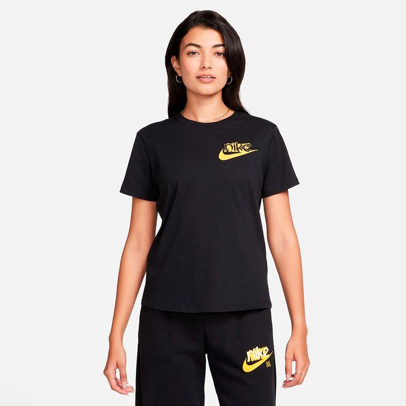 CAMISETA-NIKE-MUJER-FQ6603-010
