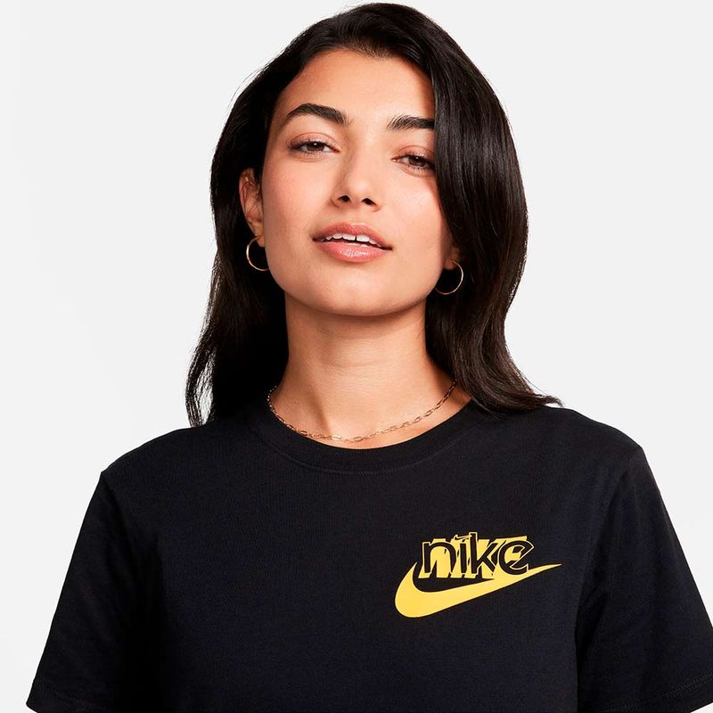 CAMISETA-NIKE-MUJER-FQ6603-010