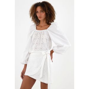 Camisa crudo con escote recto para mujer