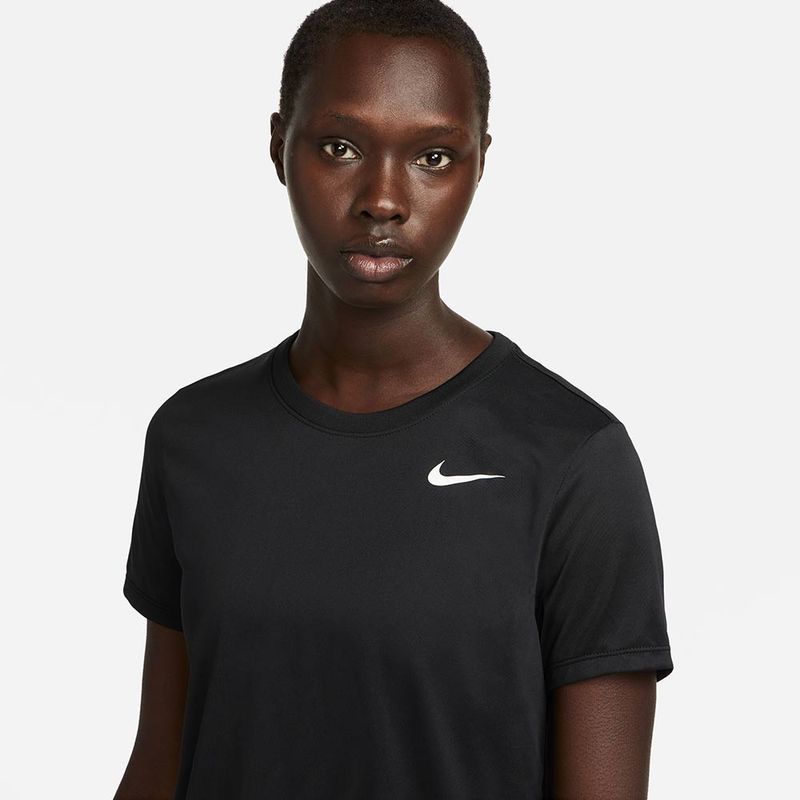 CAMISETA-NIKE-MUJER-DX0687-010
