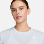 CAMISETA-NIKE-MUJER-DX0687-423