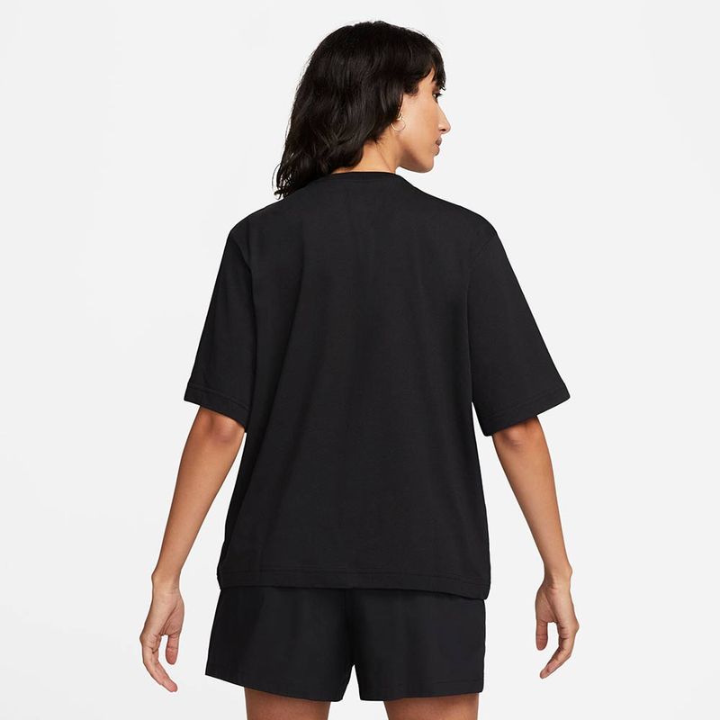 CAMISETA-NIKE-MUJER-FD2531-010