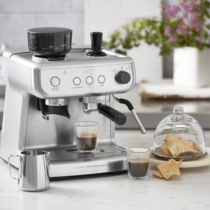 Cafetera Oster Expresso Molino Integrado BVSTEM7300 Plateado