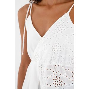 Camisa con escote en V blanca para mujer