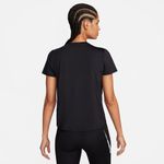 CAMISETA-NIKE-MUJER-FN2618-010