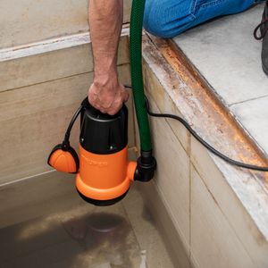Bomba Sumergible Para Agua Limpia 1 HP 110V