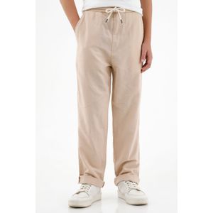 Pantalón café ajustable tipo jogger para niño