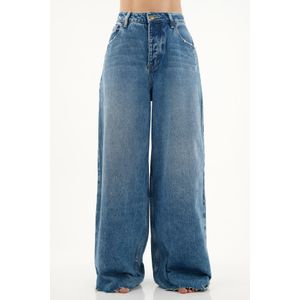 Jean azul con ruedo al corte para mujer