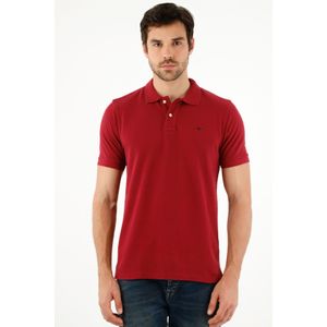 Polo roja con raqueta multicolor para hombre
