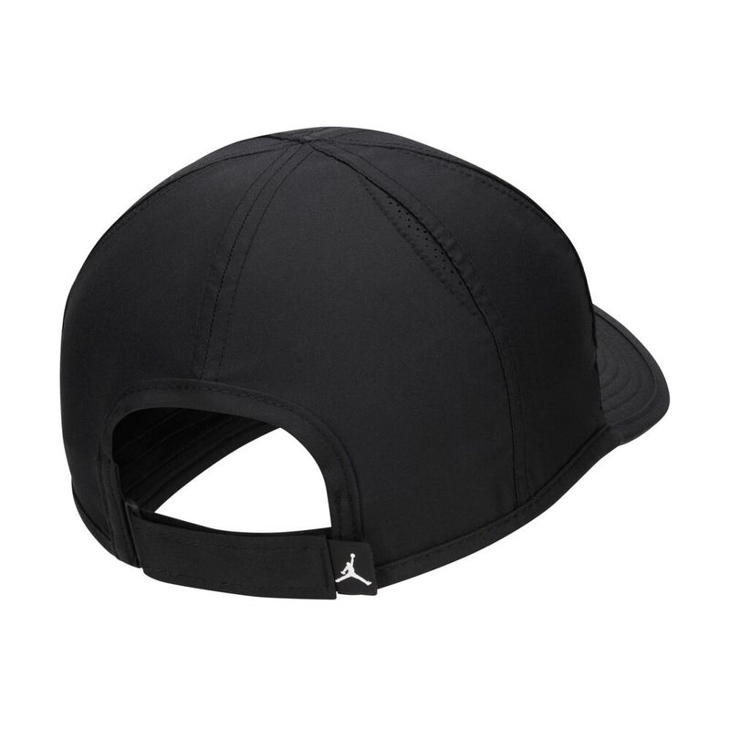 GORRA-NIKE-FN4675-010