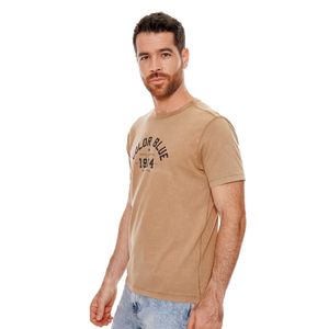 Camiseta Manga Corta Con Estampado En Frente