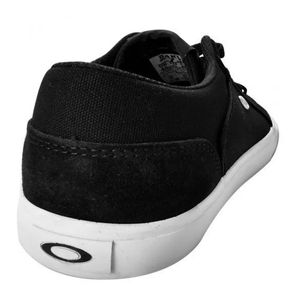 Tenis Casuales Oakley Way Negros