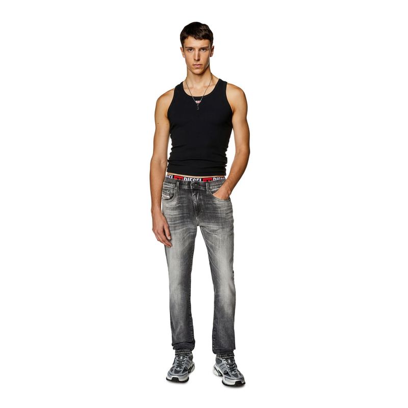 image-f981ba5a9e6d43e68ec9ad70ed8bf32f