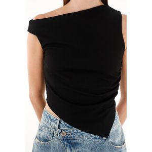 Camiseta negra con ruedo asimétrico para mujer
