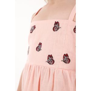 Vestido rosado con mariposas bordadas para niña