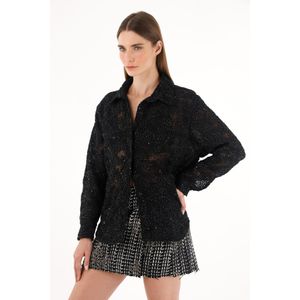Camisa negra con detalles brillantes para mujer