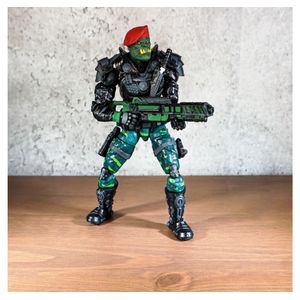 Figura De Accion Doom Sinner Articulado Coleccionable Con Accesorios - Fist