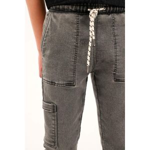 Jean estilo jogger con pretina elástica negro para niño