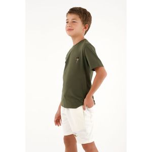 Camiseta con bordado decorativo verde para niño