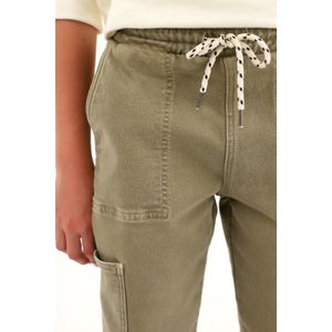Jean estilo jogger verde para niño