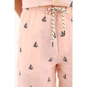 Bermuda rosada con bordado de veleros para niño