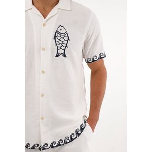 Camisa manga corta con estampado localizado crudo para hombre