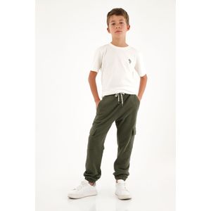 Pantalón verde tipo jogger para niño