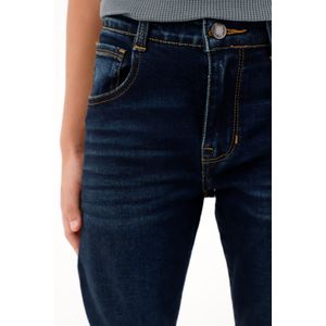 Jean Slim azul de tono oscuro para niño