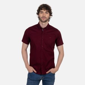 CAMISA SLIM MANGA CORTA PARA HOMBRE COLOR VINOTINTO