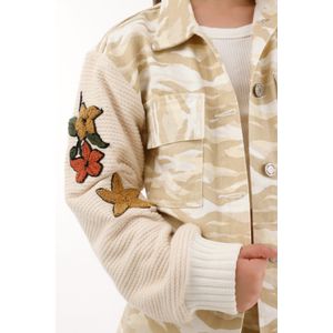 Abrigo crudo de estampado militar para niña