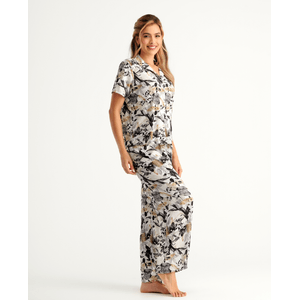 Pijama Camisa Silueta Amplia con Botones Mana Corta Pantalón Largo Estampado Dorado ST Even 18568