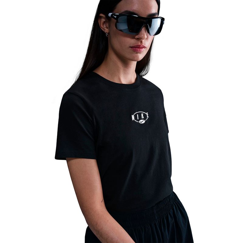CAMISETA-NIKE-MUJER-HF9698-010