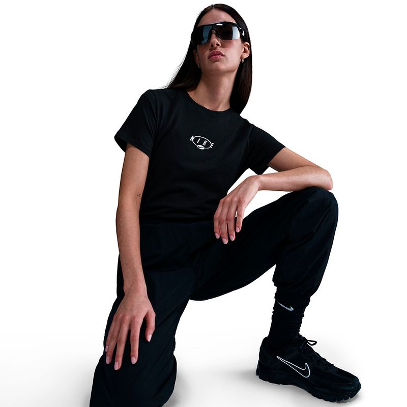 CAMISETA-NIKE-MUJER-HF9698-010