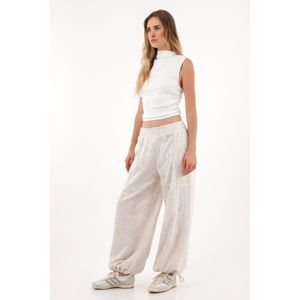 Pantalón jogger con bordado a tono crudo para mujer