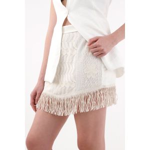 Falda corta con fleco y bordados crudo para mujer