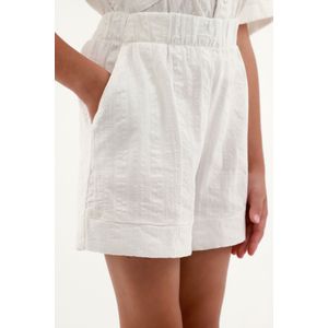 Short crudo con pretina enresortada para niña
