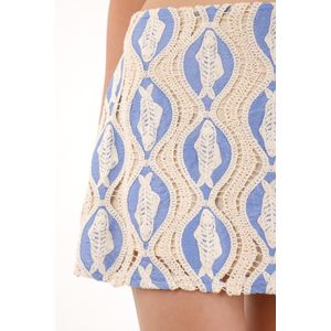 Falda corta tejida con diseño de peces para mujer