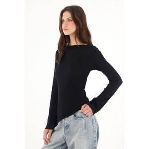 Camiseta manga larga acampanada negra para mujer